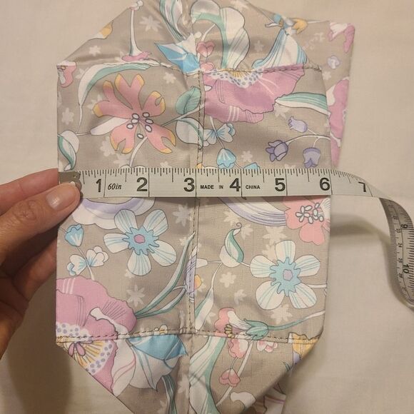 LeSportsac floral toiletry bag - Picture 11 of 11